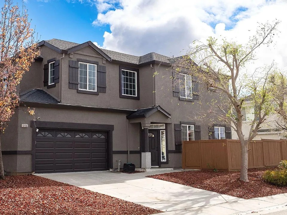 5156 Woodward Lane-1